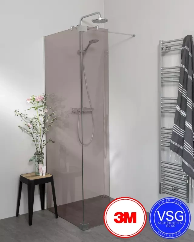 Begehbare VSG Dusche zum Kleben mit Wandanschlussprofil, Maßanfertigung