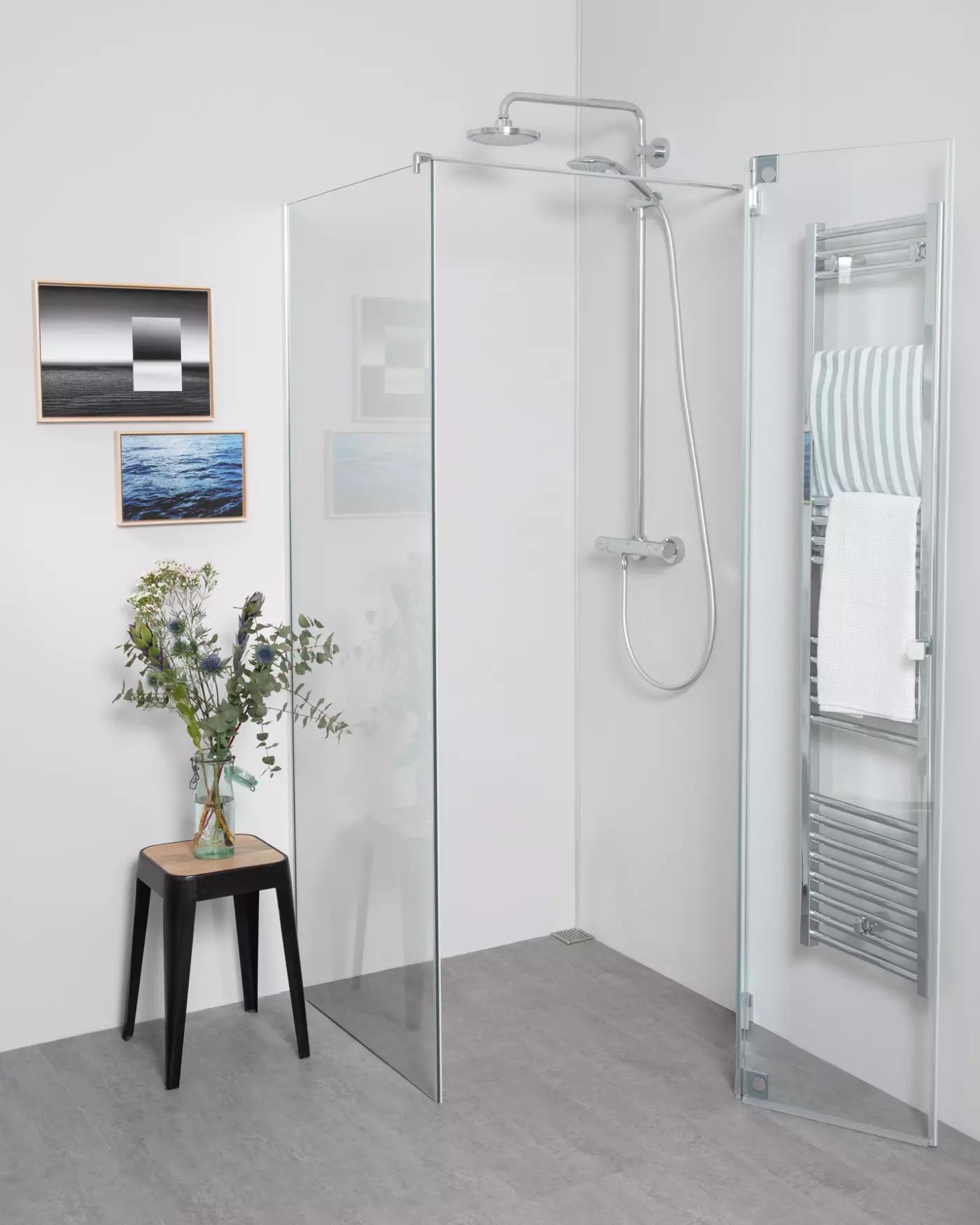 Duschabtrennung, Glaswand, Eckdusche, Regendusche, Handtuchheizkörper