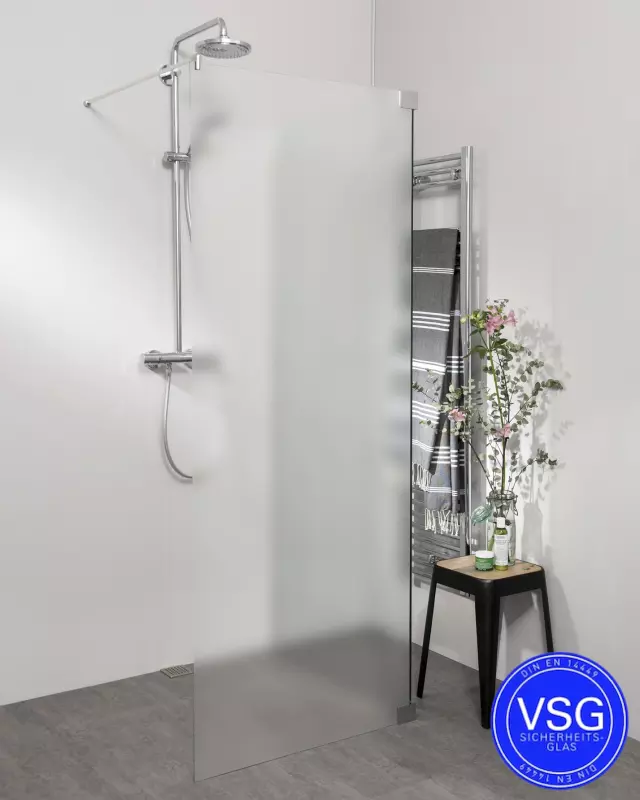 Begehbare VSG Dusche: Walk In Duschwand mit Klemm Wandanschlussprofil, Maßanfertigung