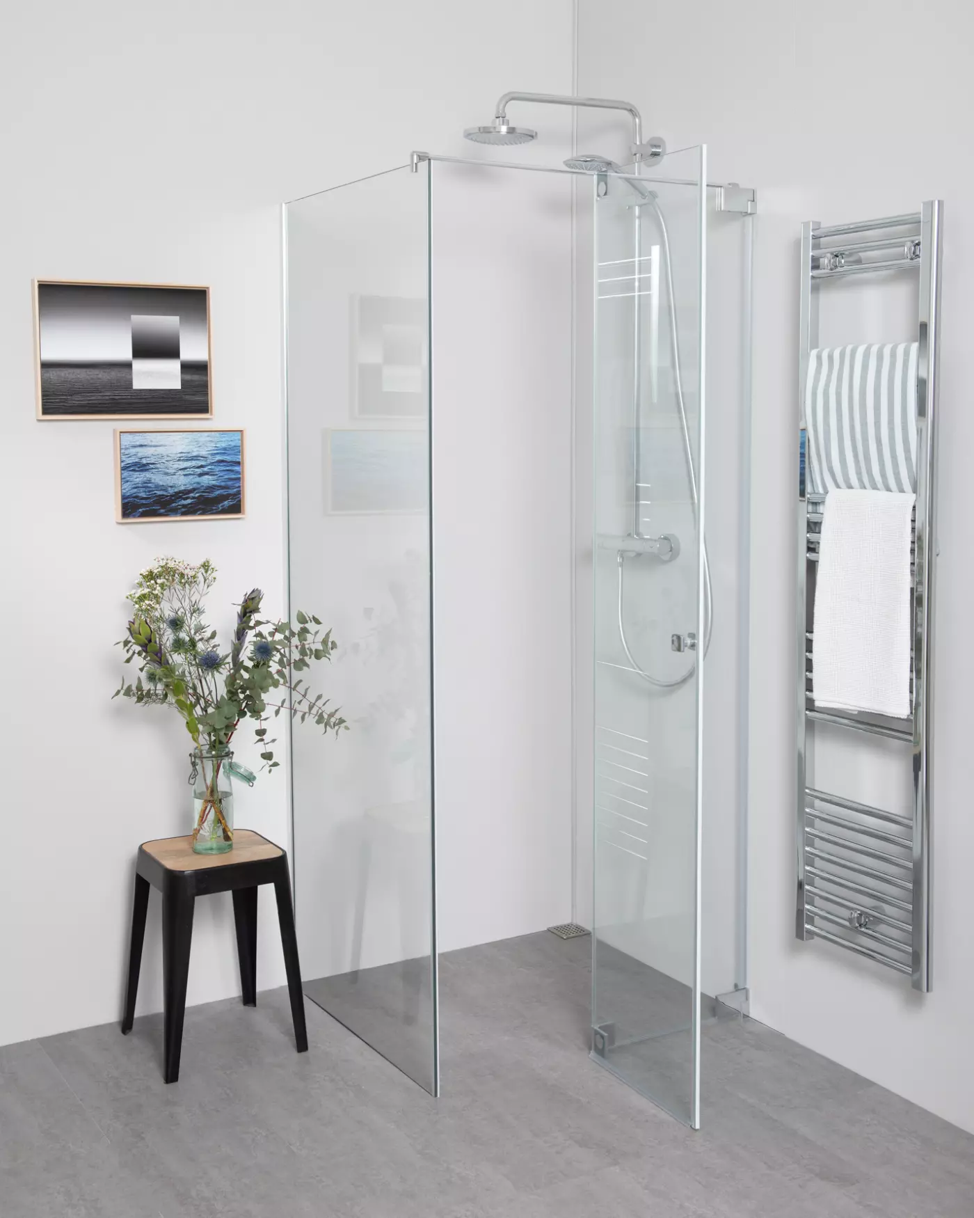 Dusche, Duschkabine, Glaswand, Metall, Handtuchheizkörper