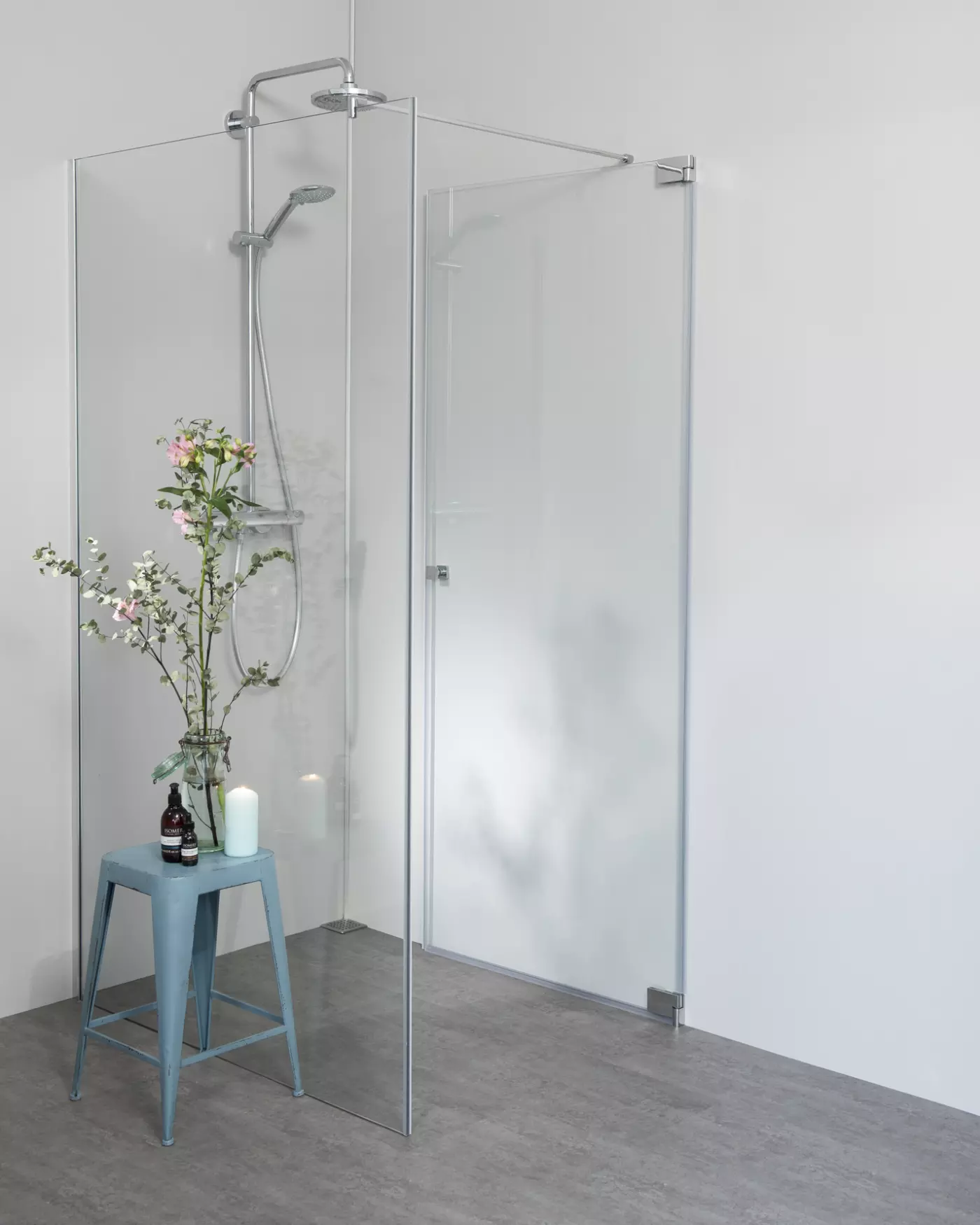 Eck Duschkabine mit Pendeltür an Wand + Festwand 120cm