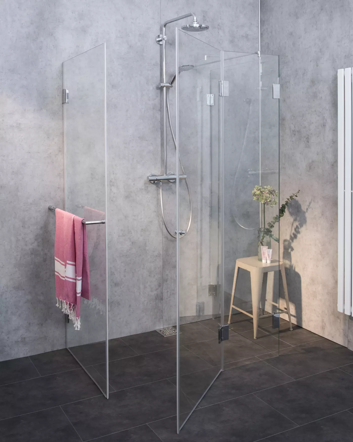 Große dreiseitige U-Dusche 1 Tür