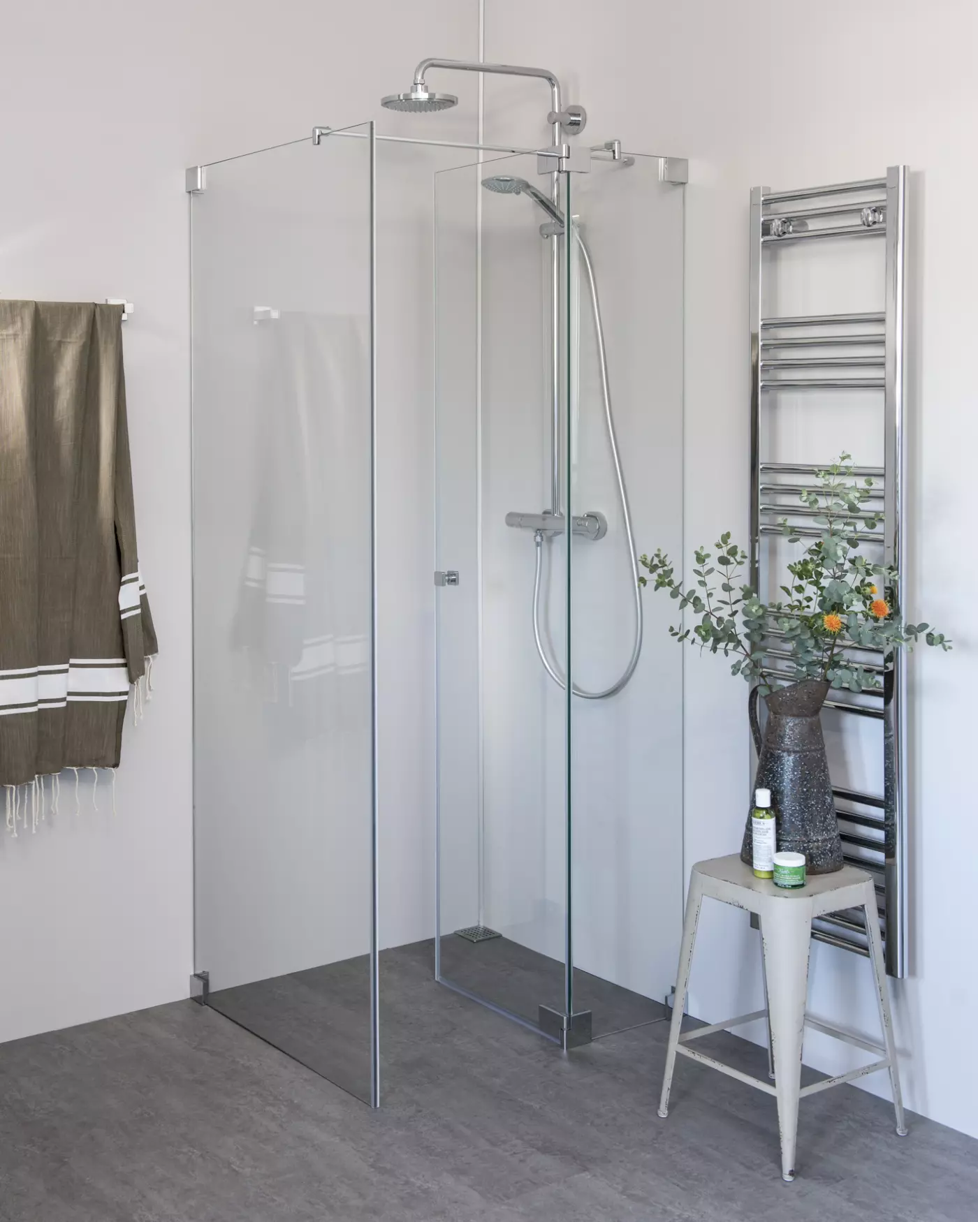 Eck Duschkabine 100x80 mit Pendeltür und fester Seitenwand & Duschwanne
