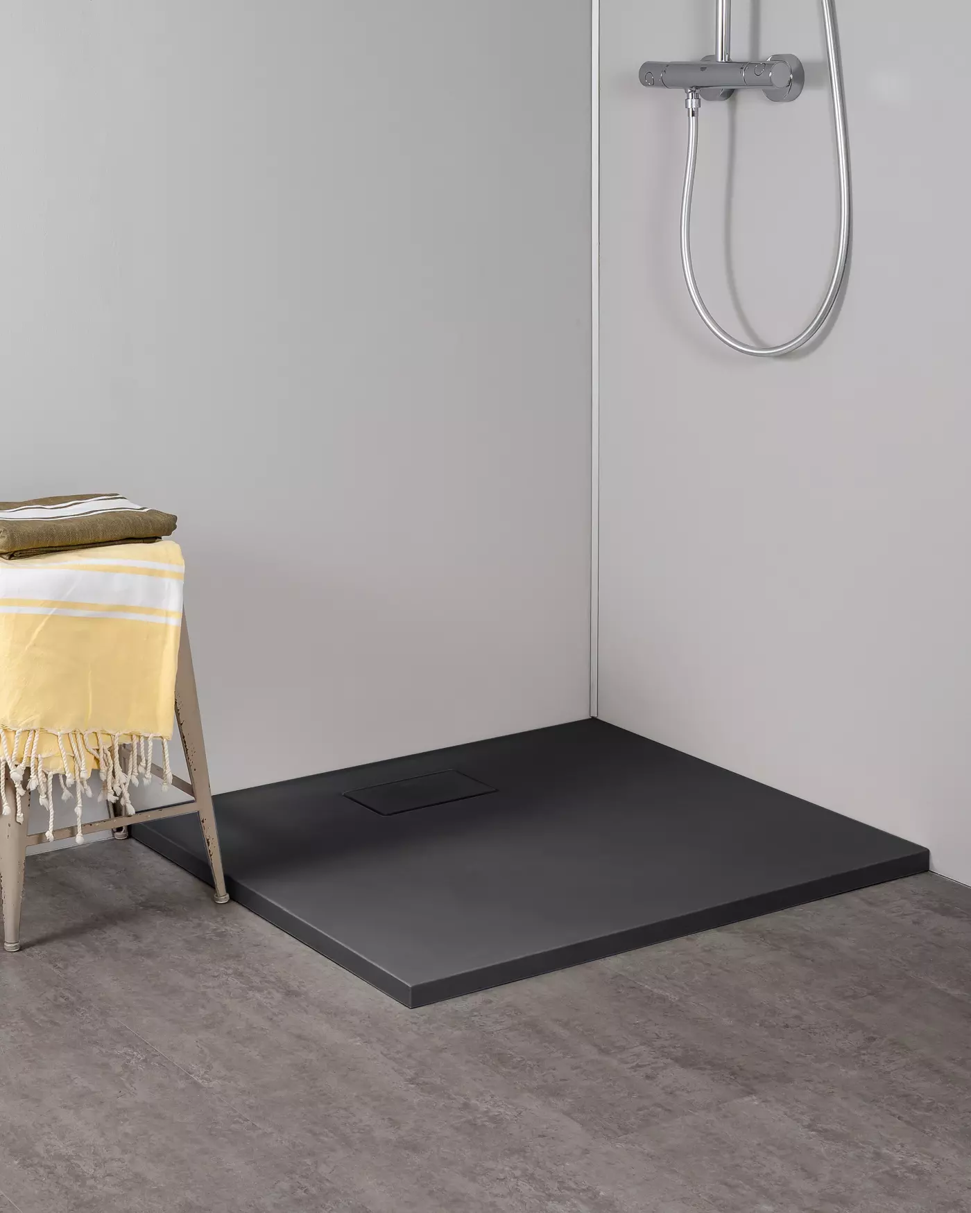 duscheboden, duschfläche, handtuchstapel, bodenplatte, shower base