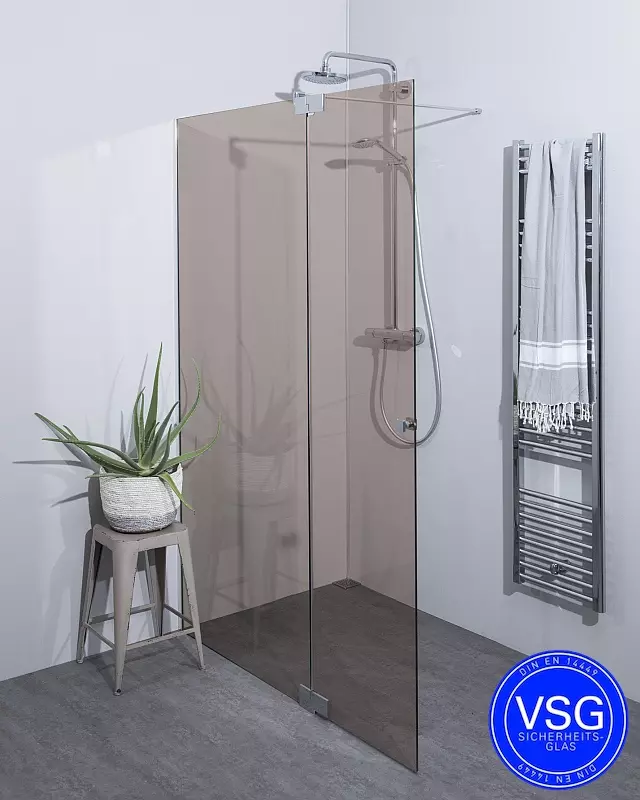 Begehbare Dusche: Duschwand mit Wandprofil & Klappteil nach Maß
